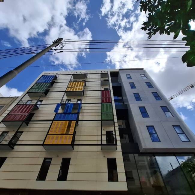 Facade 1