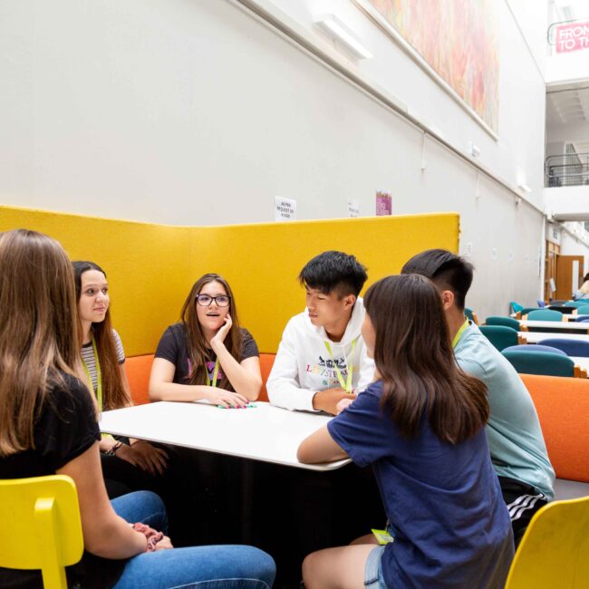 moovy-vacanza-studio-gruppo-southbank-scuola 1
