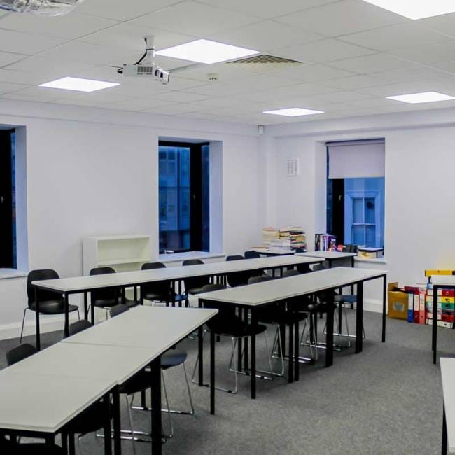 moovy-vacanza-studio-gruppi-oxfordcollege-scuola1